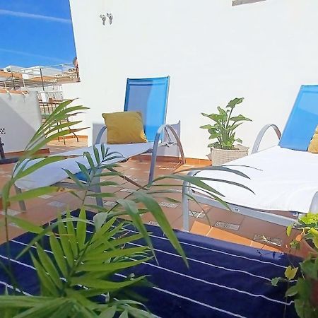 Tipica Casa En Frigiliana Con Patio Y Terraza Apartment Bagian luar foto
