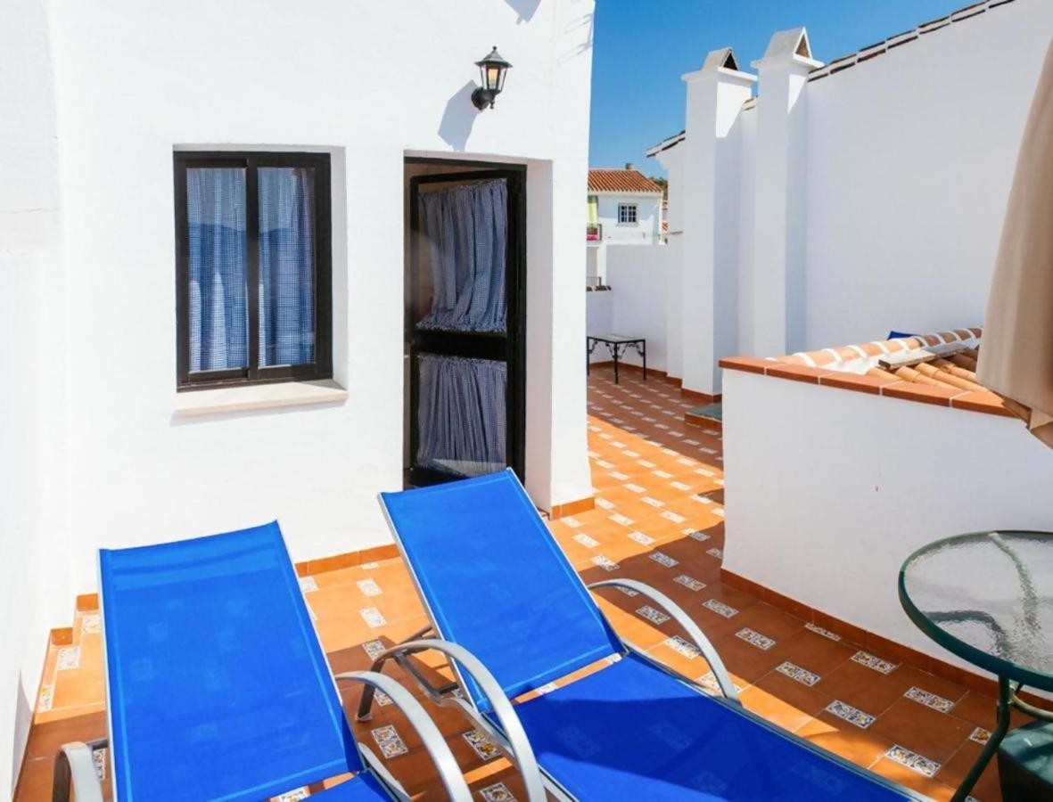 Tipica Casa En Frigiliana Con Patio Y Terraza Apartment Bagian luar foto