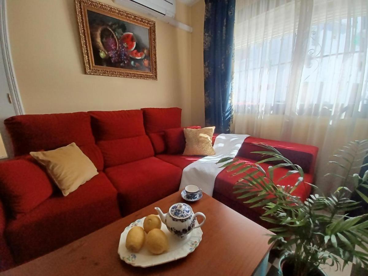 Tipica Casa En Frigiliana Con Patio Y Terraza Apartment Bagian luar foto