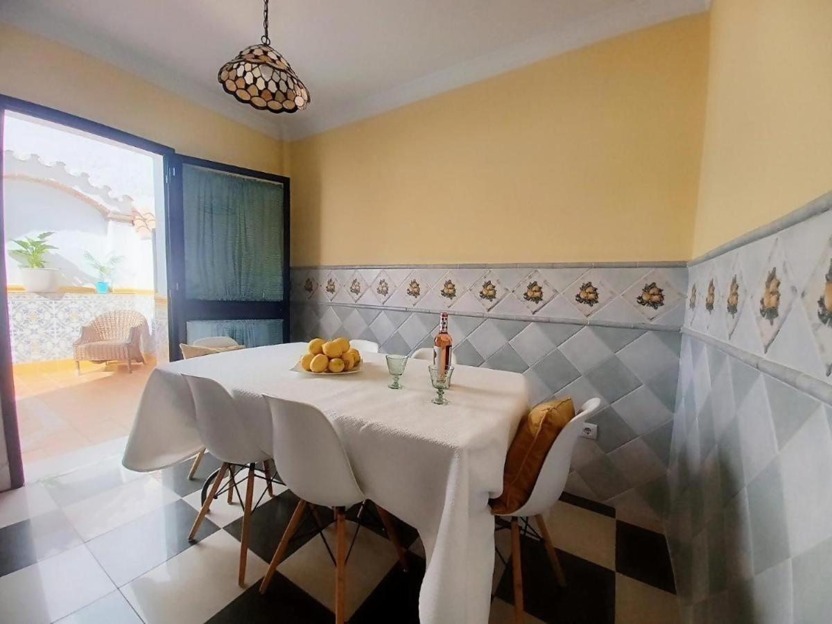 Tipica Casa En Frigiliana Con Patio Y Terraza Apartment Bagian luar foto