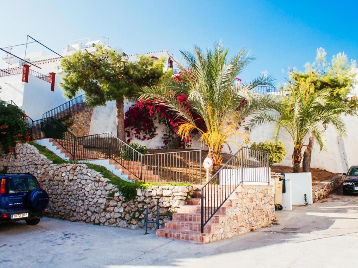 Tipica Casa En Frigiliana Con Patio Y Terraza Apartment Bagian luar foto