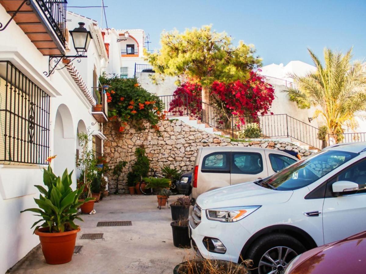 Tipica Casa En Frigiliana Con Patio Y Terraza Apartment Bagian luar foto